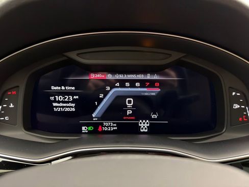 Used 2025 Audi Q7 2.0T Premium image 16