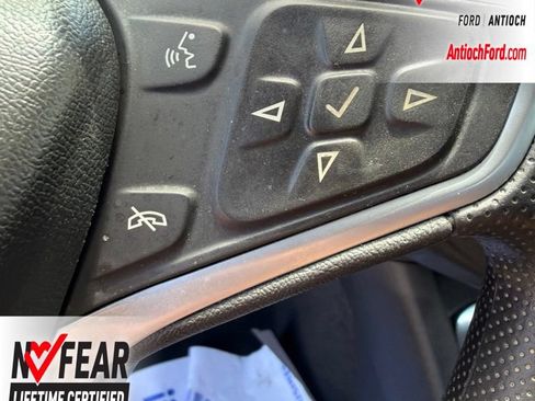 Used 2022 Chevrolet Malibu LT FWD image 18