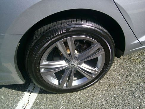 Used 2019 Volkswagen Jetta R-Line image 83