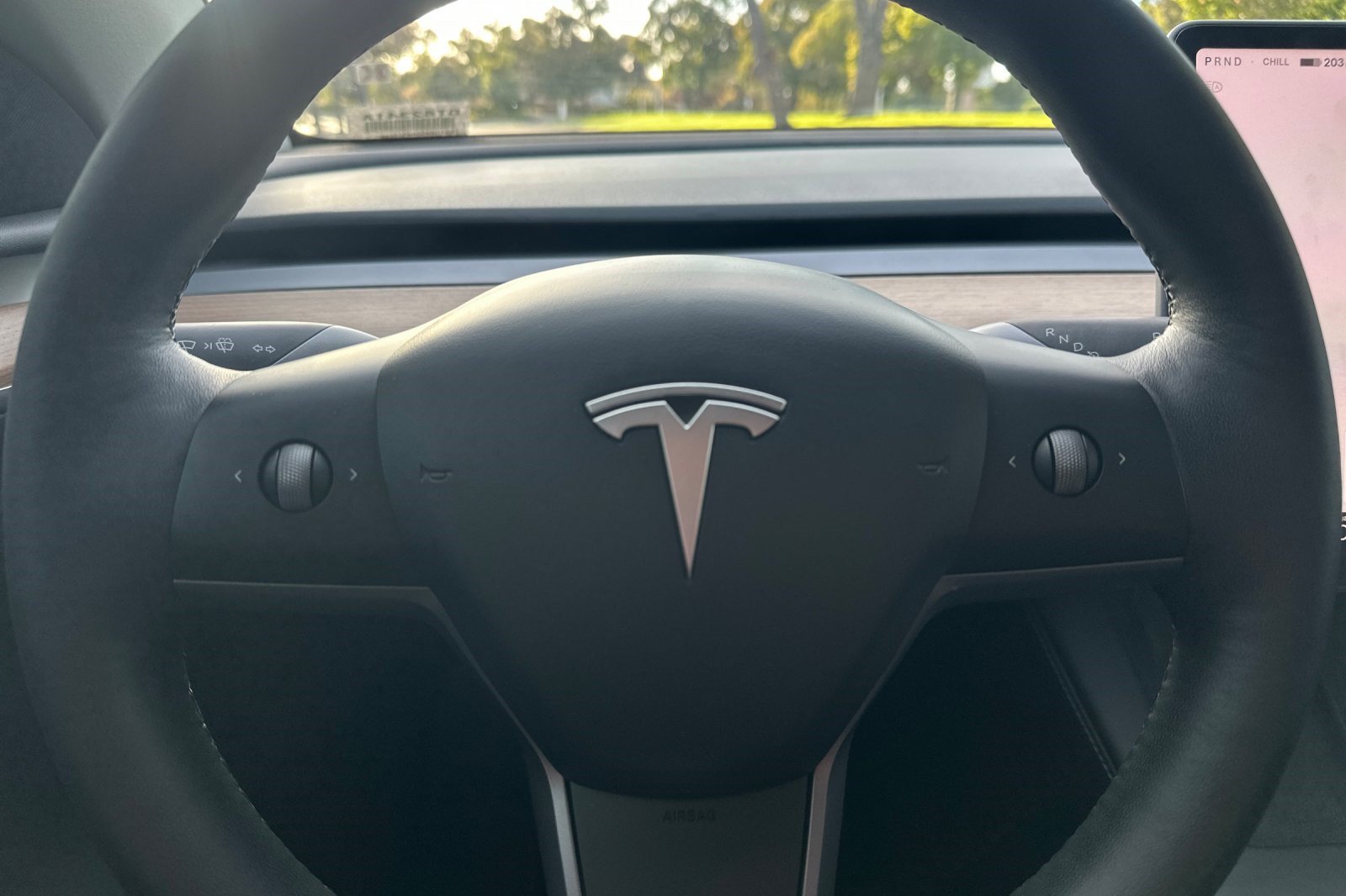 Used 2022 Tesla Model Y Long Range AWD/4WD image 29