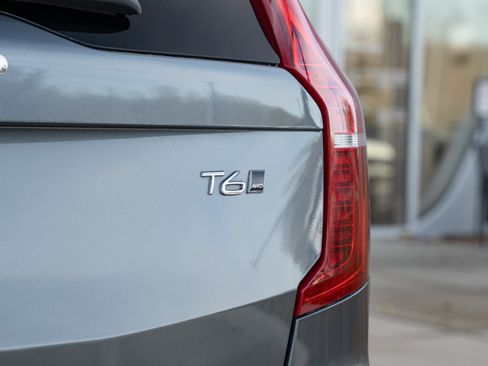 Used 2019 Volvo XC90 T6 Momentum image 32