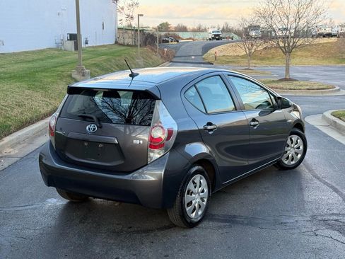 Used 2012 Toyota Prius C One image 2
