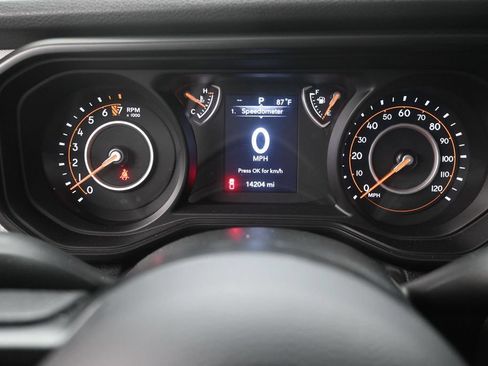 Used 2025 Jeep Gladiator Sport AWD/4WD image 11