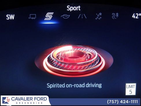 Used 2025 Ford Explorer Active image 40