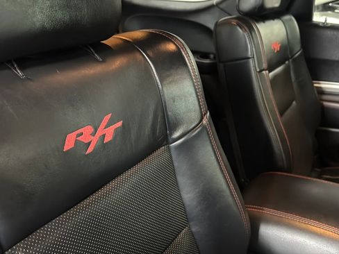 Used 2014 Dodge Durango R/T w/ Technology Group AWD/4WD image 34