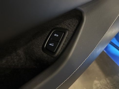 Used 2024 Chevrolet Corvette Stingray Preferred Conv w/ Z51 Performance Package image 13