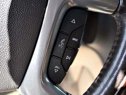 Used 2013 GMC Yukon Denali image 27