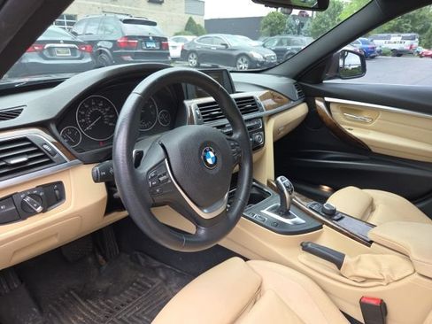 Used 2017 BMW 330i Sedan RWD image 7
