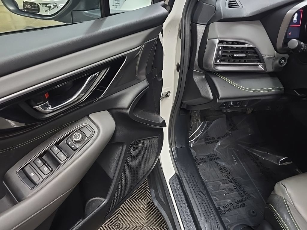 Used 2023 Subaru Outback Onyx Edition AWD/4WD image 28