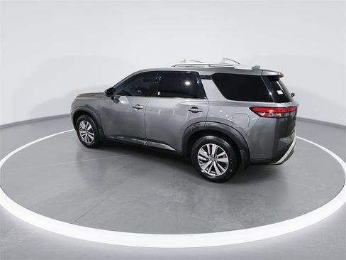 Used 2022 Nissan Pathfinder SL image 6