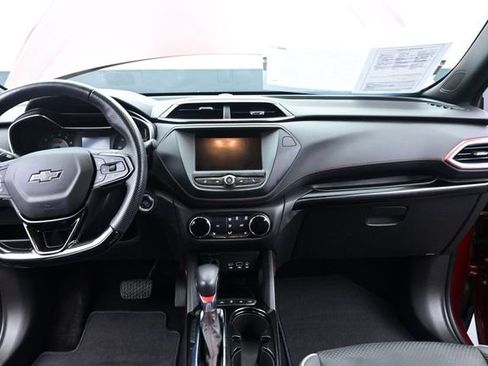 Used 2022 Chevrolet TrailBlazer RS AWD/4WD image 23