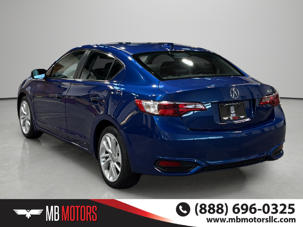 Used 2017 Acura ILX w/ Premium Package FWD image 3