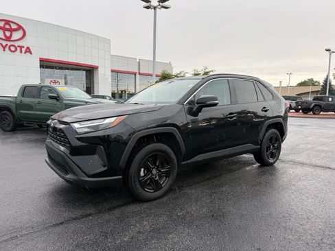 Certified 2025 Toyota RAV4 XLE AWD/4WD image 3