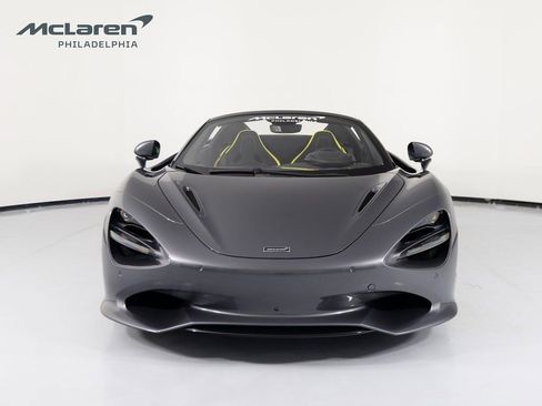 Used 2024 McLaren 750S Spider image 3