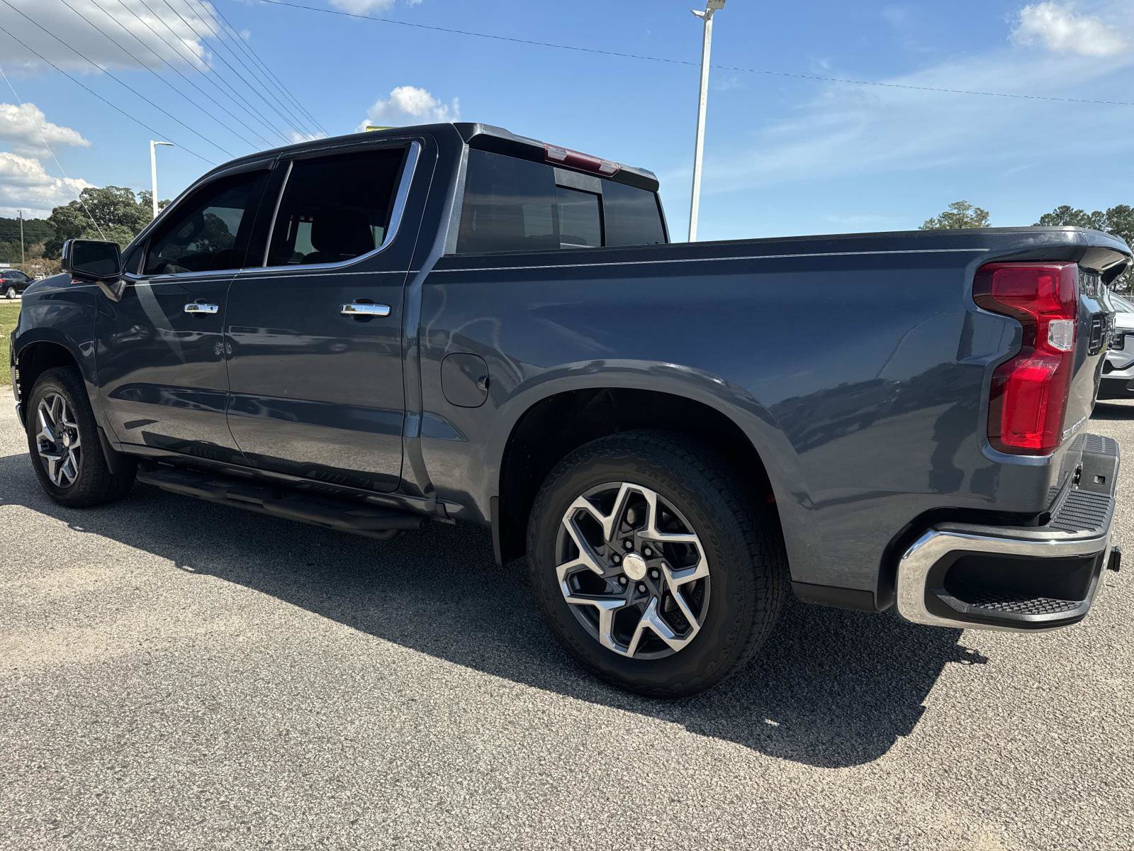 Used 2022 Chevrolet Silverado 1500 LTZ AWD/4WD image 6