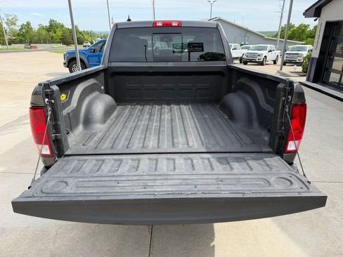 Used 2018 RAM 1500 Big Horn AWD/4WD image 37