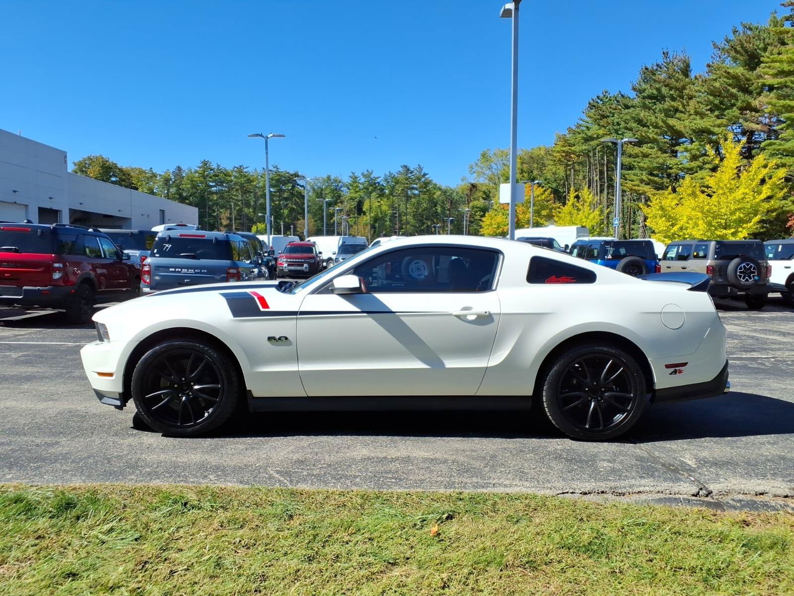 Used 2011 Ford Mustang GT Premium w/ Brembo Brake Pkg RWD image 6
