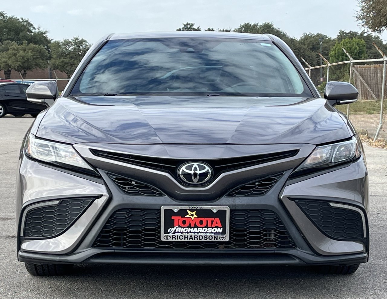 Used 2023 Toyota Camry SE FWD image 7