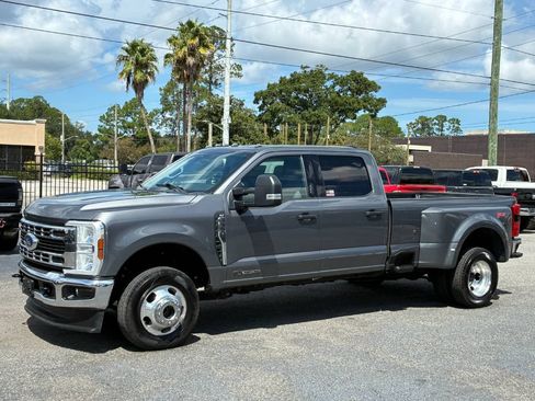 Used 2024 Ford F350 XLT w/ 360-Degree Camera Package AWD/4WD image 2