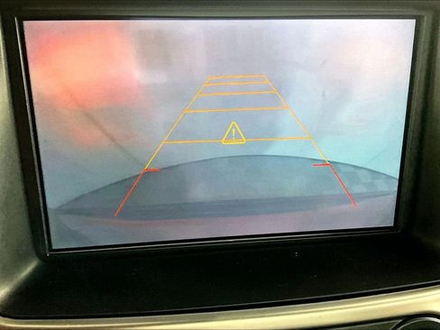 Used 2015 Chevrolet Suburban LT image 21