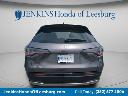 Used 2024 Honda HR-V EX-L image 4