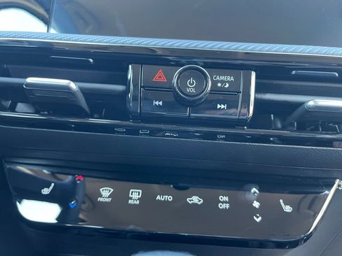 New 2026 Nissan Kicks SR w/ Cold Weather Package image 4