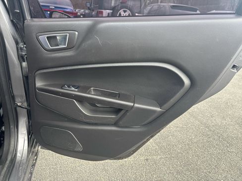 Used 2014 Ford Fiesta SE FWD image 20