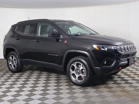 Used 2022 Jeep Compass Trailhawk AWD/4WD image 45