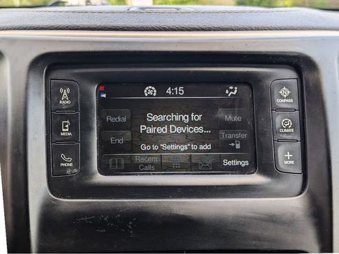Used 2017 Jeep Cherokee Latitude w/ Cold Weather Group AWD/4WD image 27