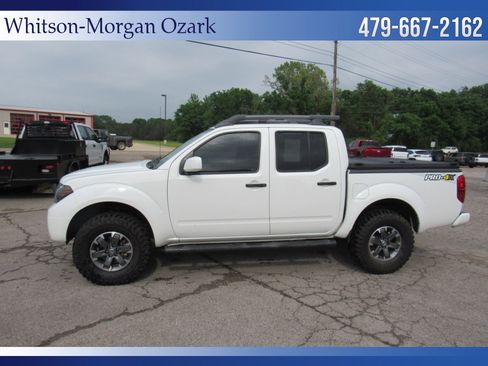 Used 2020 Nissan Frontier PRO-4X w/ Pro-4x Utility Package AWD/4WD image 6
