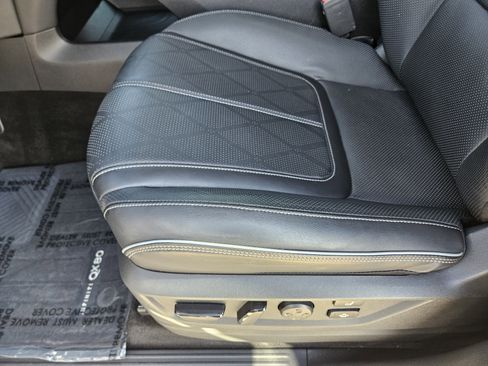 Used 2025 INFINITI QX80 Sensory image 23