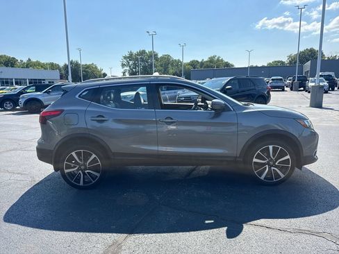Used 2017 Nissan Rogue Sport SL AWD/4WD image 6