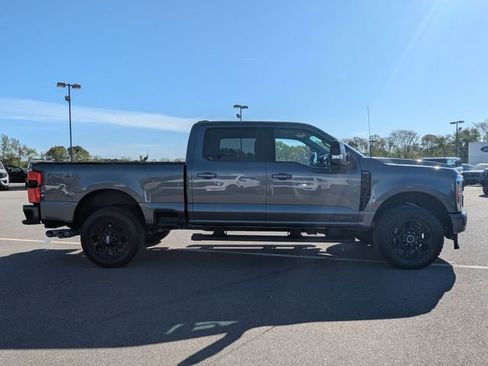 Used 2023 Ford F250 Lariat w/ Lariat Ultimate Package AWD/4WD image 2