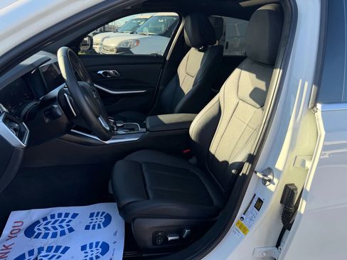 Used 2020 BMW 330i Sedan w/ Premium Package image 11