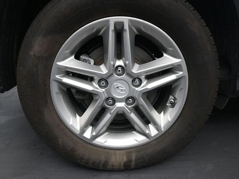 Used 2019 Hyundai Kona SE AWD/4WD image 10