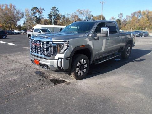 New 2026 GMC Sierra 2500 Denali w/ Denali Reserve Package image 6