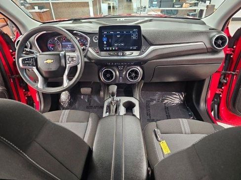 Used 2023 Chevrolet Blazer LT AWD/4WD image 9