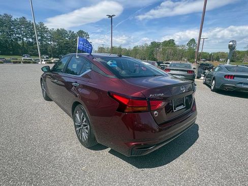 Used 2025 Nissan Altima 2.5 SV image 5