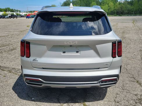 Used 2023 Kia Sorento SX Prestige w/ Panoramic Sunroof Package AWD/4WD image 6