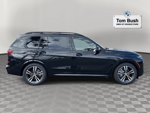 New 2026 BMW X7 xDrive40i w/ Executive Package image 4