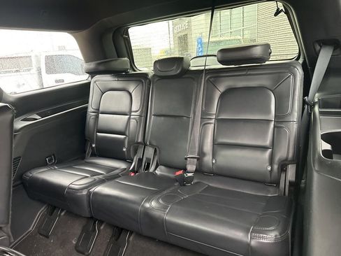 Used 2021 Lincoln Navigator Reserve AWD/4WD image 29
