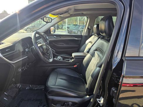 Used 2021 Jeep Grand Cherokee L Limited image 23