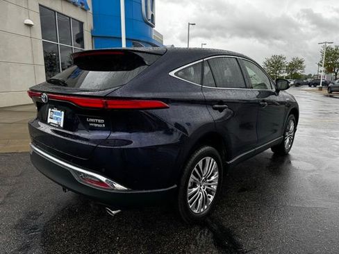 Used 2021 Toyota Venza Limited AWD/4WD image 5