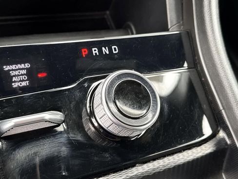 Used 2024 Jeep Grand Cherokee Limited image 14