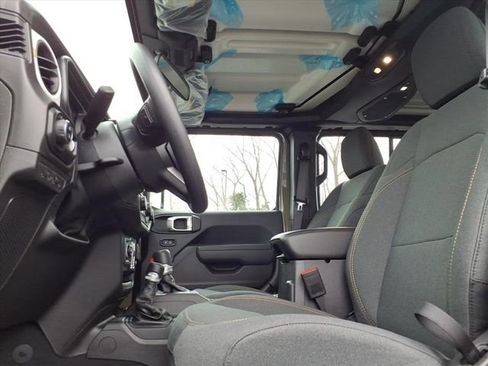 New 2026 Jeep Gladiator Sport image 19