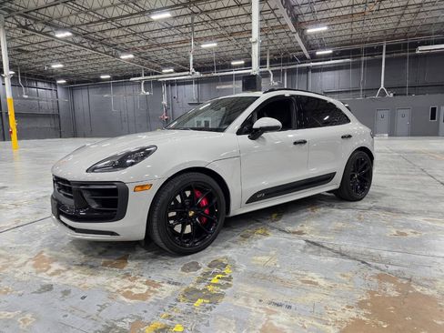 Used 2023 Porsche Macan GTS AWD/4WD image 2