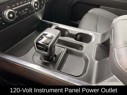 Used 2022 GMC Sierra 1500 SLT w/ SLT Convenience Package image 22