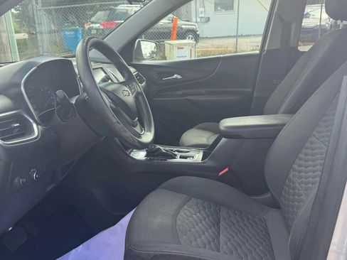 Used 2018 Chevrolet Equinox LT FWD image 7