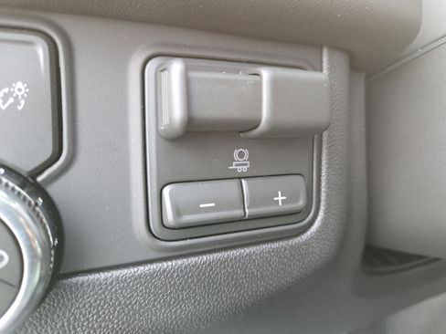 New 2026 GMC Yukon AT4 AWD/4WD image 15