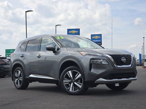 Used 2023 Nissan Rogue Platinum w/ Platinum Premium Package AWD/4WD image 2